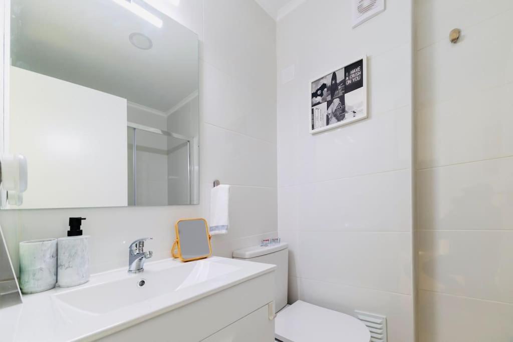 Modern 3 Bedroom Flat In Лісабон Екстер'єр фото