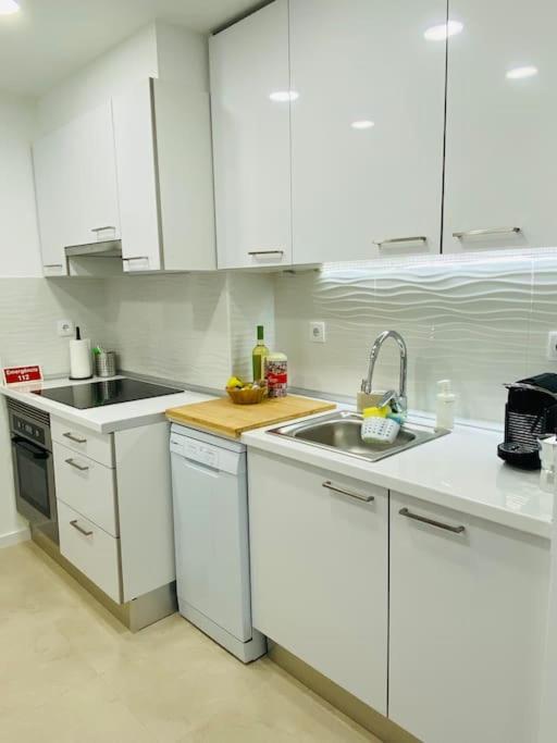 Modern 3 Bedroom Flat In Лісабон Екстер'єр фото