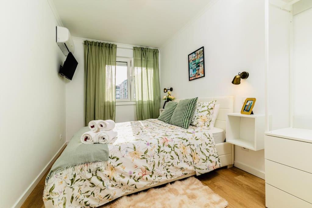 Modern 3 Bedroom Flat In Лісабон Екстер'єр фото